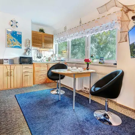 Ferienwohnung Rehwiese 01 *